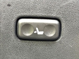 【パワーシート】スイッチ一つで簡単にシートの微調整が可能!電動だから力もいりません!快適なシートポジションにセットして、快適なドライブをお楽しみください。
