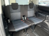 3列目シートはもちろん状態良好☆大人でもゆったりと座って頂けますので、大人数でのお出かけもラクラクです♪ご家族で、気の知れた仲間で、ドライブに行くのが楽しみですね♪