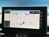 ●純正ナビ:一体感のあるナビは、高級感ある車内を演出してくれます。Bluetooth再生などオーディオ機能も充実しておりますので、運転もより楽しめます♪