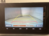 【バックカメラ】あると便利なバックカメラ装備!駐車時に後方がリアルタイム映像で確認できます。立体駐車場や夜間の車庫入れ時に大活躍!運転スキルに関わらず、今や必須となった装備ですね♪