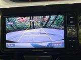【バックカメラ】駐車時に後方がリアルタイム映像で確認できます。大型商業施設や立体駐車場での駐車時や、夜間のバック時に大活躍!運転スキルに関わらず、今や必須となった装備のひとつです!