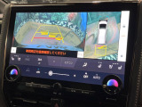【パノラミックビューモニター】専用のカメラにより、上から見下ろしたような視点で360度クルマの周囲を確認することができます☆死角部分も確認しやすく、狭い場所での切り返しや駐車もスムーズに行えます。
