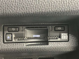 高速道路で便利な【ETC2.0】を装備しています。光ビーコン搭載で渋滞情報などナビゲーションと連動することで機能も充実いたします。他、観光施設に立ち寄るための高速料金割引サービス等もございます。
