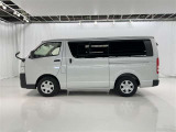 スライドドア開口部が広く荷物の出し入れがスムーズにできます。