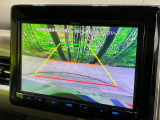 【バックカメラ】駐車時に後方がリアルタイム映像で確認できます。大型商業施設や立体駐車場での駐車時や、夜間のバック時に大活躍!運転スキルに関わらず、今や必須となった装備のひとつです!