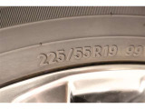 225/55R19    車両装着タイヤサイズです。 タイヤのご相談も石川トヨペットカローラにお任せください