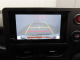 バックモニターを装備しています。車庫入れ時等に車両後方が確認出来るのでとても便利です。