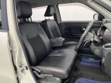 車を運転する際には運転席の存在は欠かせません。しっかりとチェックしたいポイントですね。