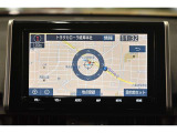 純正ナビを装備。タッチパネル式で使いやすく、お出かけもラクラクです。