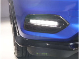 フォグライトも明るいLEDライトです。夜間運転時・雨天時・濃霧時と視界の確保を補助してくれます!見た目もクール!