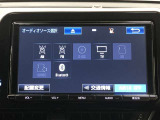 ラジオ、フルセグテレビ、CD再生、DVD再生、SD再生(音楽/動画)、SD録音(別途SDカードが必要です)、Bluetoothオーディオが使用可能です。詳しい仕様については展示店舗までお尋ねください。