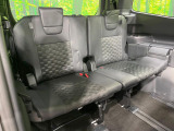3列目シートはもちろん状態良好☆大人でもゆったりと座って頂けますので、大人数でのお出かけもラクラクです♪ご家族で、気の知れた仲間で、ドライブに行くのが楽しみですね♪