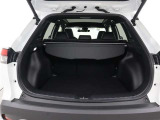開口部の広いラゲージスペースは、ゴルフバックなどの荷物もラクラク積み込めます。
