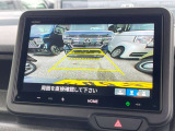 バックカメラ装備で後退時も安心です。