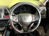 【ステアリングスイッチ】運転中、前方から目線をそらすことなく、オーディオ等の操作が可能な便利機能!安心&快適なドライブを演出してくれます♪