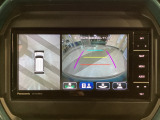 狭い場所での駐車やすれ違いなどでより的確な運転操作に役立つ360&deg;ビューモニターが装備されています。
