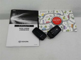 ユーザーガイド、メンテナンスノートが揃っています。スマートキーは、カギを取り出す手間がなく施錠開錠・エンジン始動ができる便利なキーです。