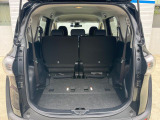 後席を格納すると、これだけの広さが!シーンに合わせたシートアレンジで、大きな荷物も積むことが出来ます♪