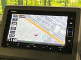 【純正ナビ】人気の純正ナビを装備。オーディオ機能も充実しており、Bluetooth接続すればお持ちのスマホやMP3プレイヤーの音楽を再生可能!毎日の運転がさらに楽しくなります!!