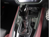 CVT(無段階変速)による滑らかな加速は振動も少なく、また水平対向エンジンとの相性も良く快適性を高めています!!