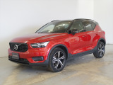 ボルボ XC40 B5 AWD Rデザイン 4WD