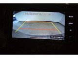バックモニター付き。 車両後方の映像がナビ画面に表示されるので、車庫入れが苦手な人も安心です。 ただし、目視確認もお忘れなくお願いいたします。