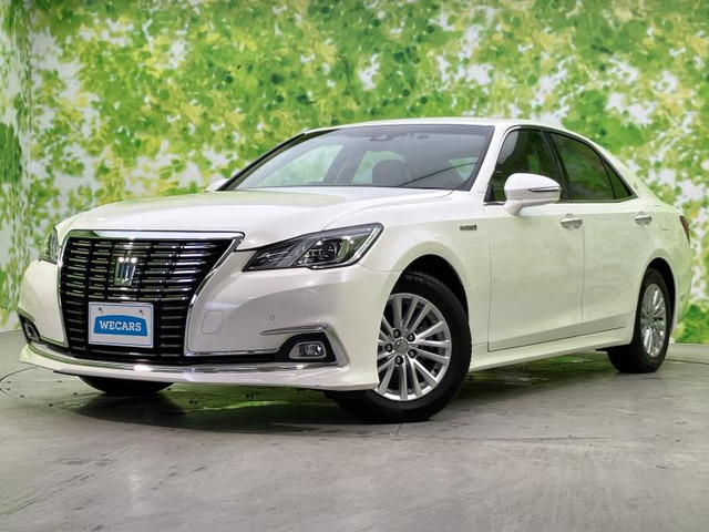 クラウン ハイブリッド 2.5 ロイヤルサルーン 