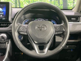 【純正革巻きステアリング】上質な革を使用することで、手にしっかり馴染みとても運転しやすいハンドルです♪