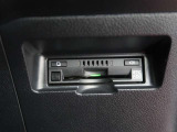 ETC車載器付きです。高速道路の料金所もスムーズに通過できます。
