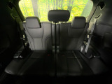 3列目シートはもちろん状態良好☆大人でもゆったりと座って頂けますので、大人数でのお出かけもラクラクです♪ご家族で、気の知れた仲間で、ドライブに行くのが楽しみですね♪