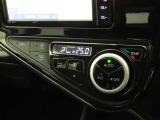 ★エアコンはオートタイプが装着済みです!オートモードにしておけば、車内温度を設定するだけで風の料や吹き出し口の切り替えを機械が行ってくれます!一年中快適な環境を作れますよ♪