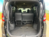 普段のお買い物や通勤、送迎等に十分な荷室スペースを確保しております。セカンドシートを倒すと、大きな荷物の積載も可能です♪