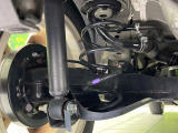 お車を安心してお乗りいただく為には、足回りの定期点検が欠かせません。サービスサポート(有償保証)では無料点検もご提供しており、安心のカーライフをお過ごしいただけるサポート体制が整っています。