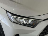 LEDヘッドライトです。デザイン性がよくとても明るいので、夜間の走行や悪天候でも安心です。しかも長寿命!