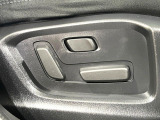 【パワーシート】スイッチ一つで簡単にシートの微調整が可能!電動だから力もいりません!快適なシートポジションにセットして、快適なドライブをお楽しみください。