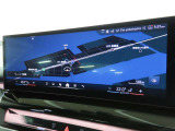 BMW iDriveナビゲーションシステム。ワイドで視認性に優れたスクリーン。