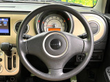 ステアリングも使用感が少なく、きれいな状態となっております♪