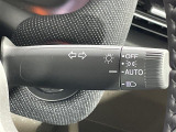 【オートライト(AUTO)】外の明るさをシステムが感知して、自動でヘッドライトが点灯します!ヘッドライトをつけ忘れを防ぐ便利機能です。
