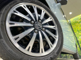 【純正15インチアルミホイール】外観にマッチした純正アルミホイールを装着しております。各種社外アルミホイールや、スタッドレスタイヤも取扱いしております。是非ご相談ください♪