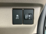 ホンダセンシング装着車となっております。衝突軽減ブレーキ、誤発進抑制機能、歩行者事故低減ステアリング、路外逸脱抑制機能、アダプティブクルーズコントロール、車線維持支援システム他、安全運転を幅広く支援。