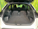 普段のお買い物や通勤、送迎等に十分な荷室スペースを確保しております。セカンドシートを倒すと、大きな荷物の積載も可能です♪