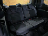 3列目シートはもちろん状態良好☆大人でもゆったりと座って頂けますので、大人数でのお出かけもラクラクです♪ご家族で、気の知れた仲間で、ドライブに行くのが楽しみですね♪