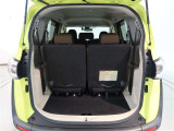 広々としたラゲージスペースを備えています。大きなものや長さのある荷物もしっかりと積み込めます。
