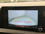 バックガイドモニターで、後方を確認しながら安心して駐車することができます。運転初心者も熟練者も必須の機能ですよ!