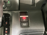 オートブレーキホールド機能付きです☆停車中にブレーキペダルから足を離しても、停車状態が続きます。渋滞、信号待ちの間等、安心です。アクセルを踏めば自動解除され、再発進できます。