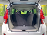 普段のお買い物や通勤、送迎等に十分な荷室スペースを確保しております。セカンドシートを倒すと、大きな荷物の積載も可能です♪
