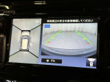 バックモニターも装備しております。バックギアに入れるとナビ画面に車の後方が映し出されます。これで後方確認も安心!