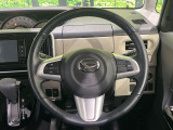 【純正革巻きステアリング】上質な革を使用することで、手にしっかり馴染みとても運転しやすいハンドルです♪