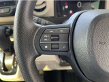 【ステリモ】ステアリングリモコンスイッチにてオーディオ操作可能となっております。運転にも集中できます。