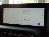 ディスプレイオーディオを装備。スマホとクルマをつなぐことで、これまでのナビに加えて、いろんなサービスが楽しめます。